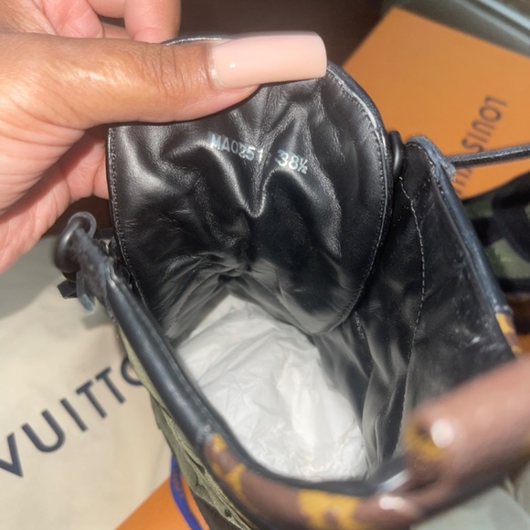 - Louis Vuitton Boots - Picture 3 of 8